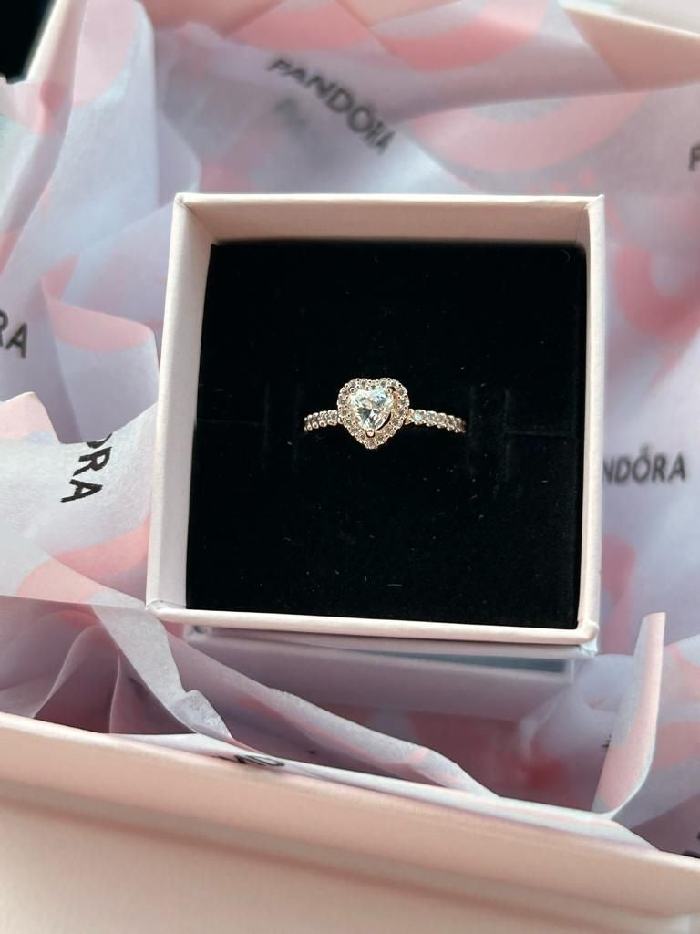 Sparkling Heart Rings