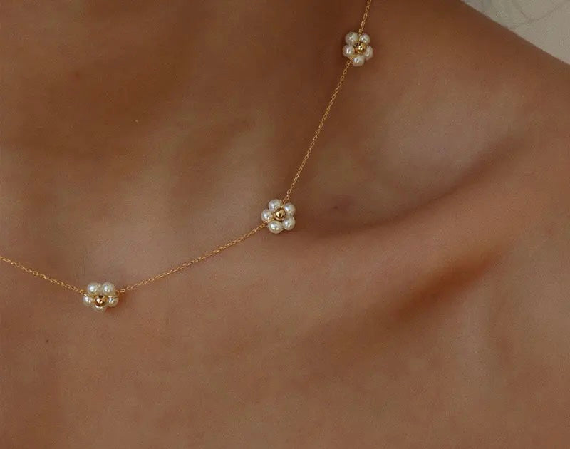 Mini Flower Necklace