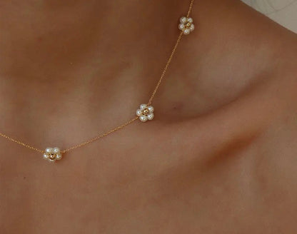 Mini Flower Necklace