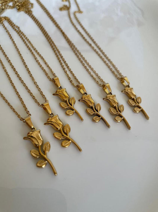Rose 18k Gold Necklace