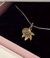 Disney Tangled Sundrop Flower Glow-in-the-dark (with chain)