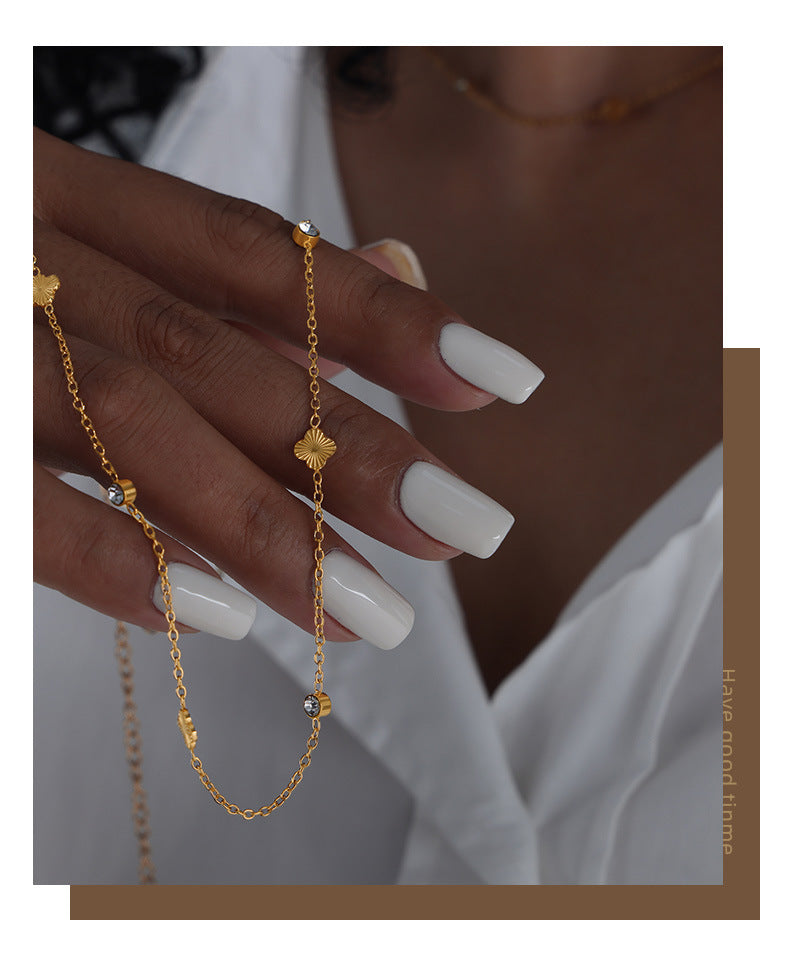 316L Stainless Steel Inlaid Zircon Flowers Necklace