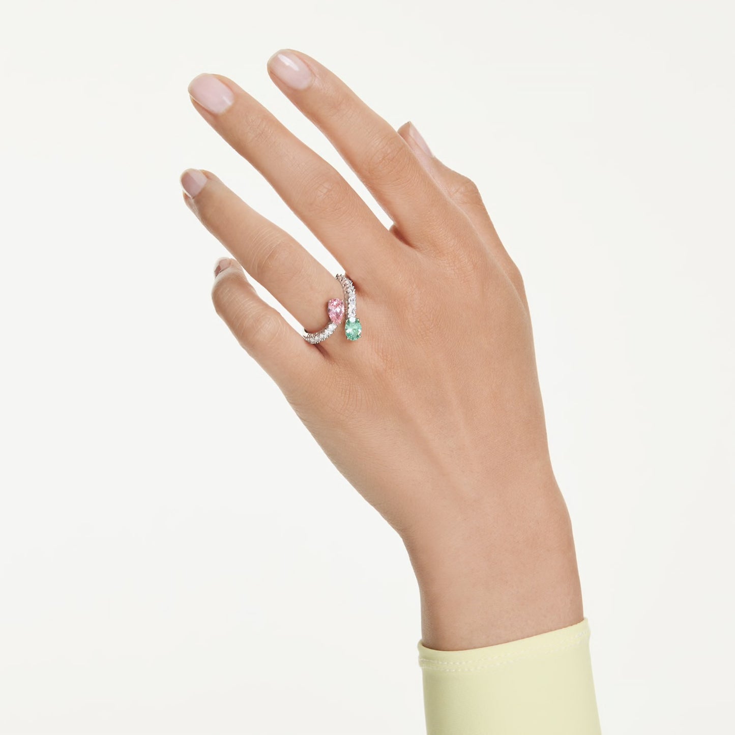 (Ariana Grande x Swarovski )adjustable ring
Pre-order
