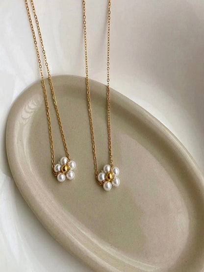 Daisy Necklace