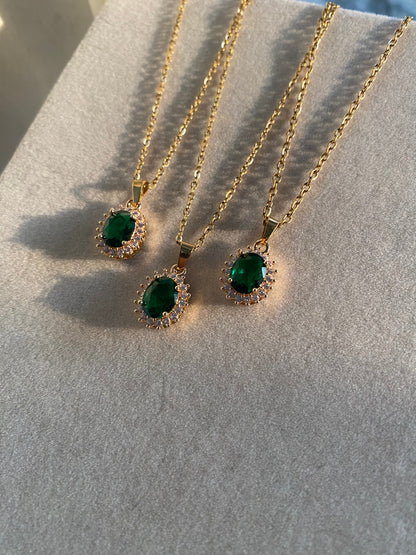 Evie Emerald Gold Pendant