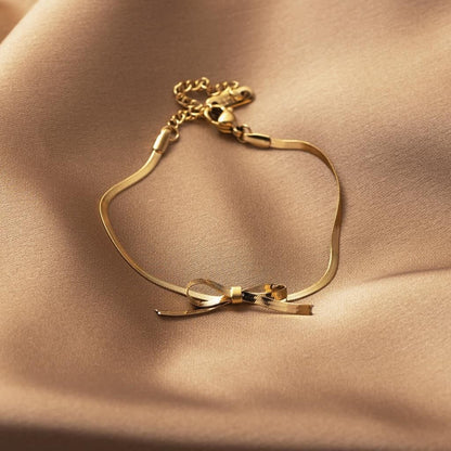 Gold Bow Anti-Tarnish Bracelet