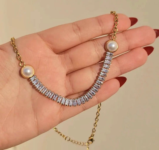 Emily Zirconia Necklace