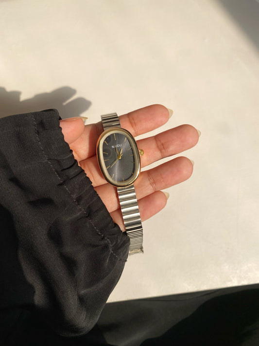 Elara - Silver Black