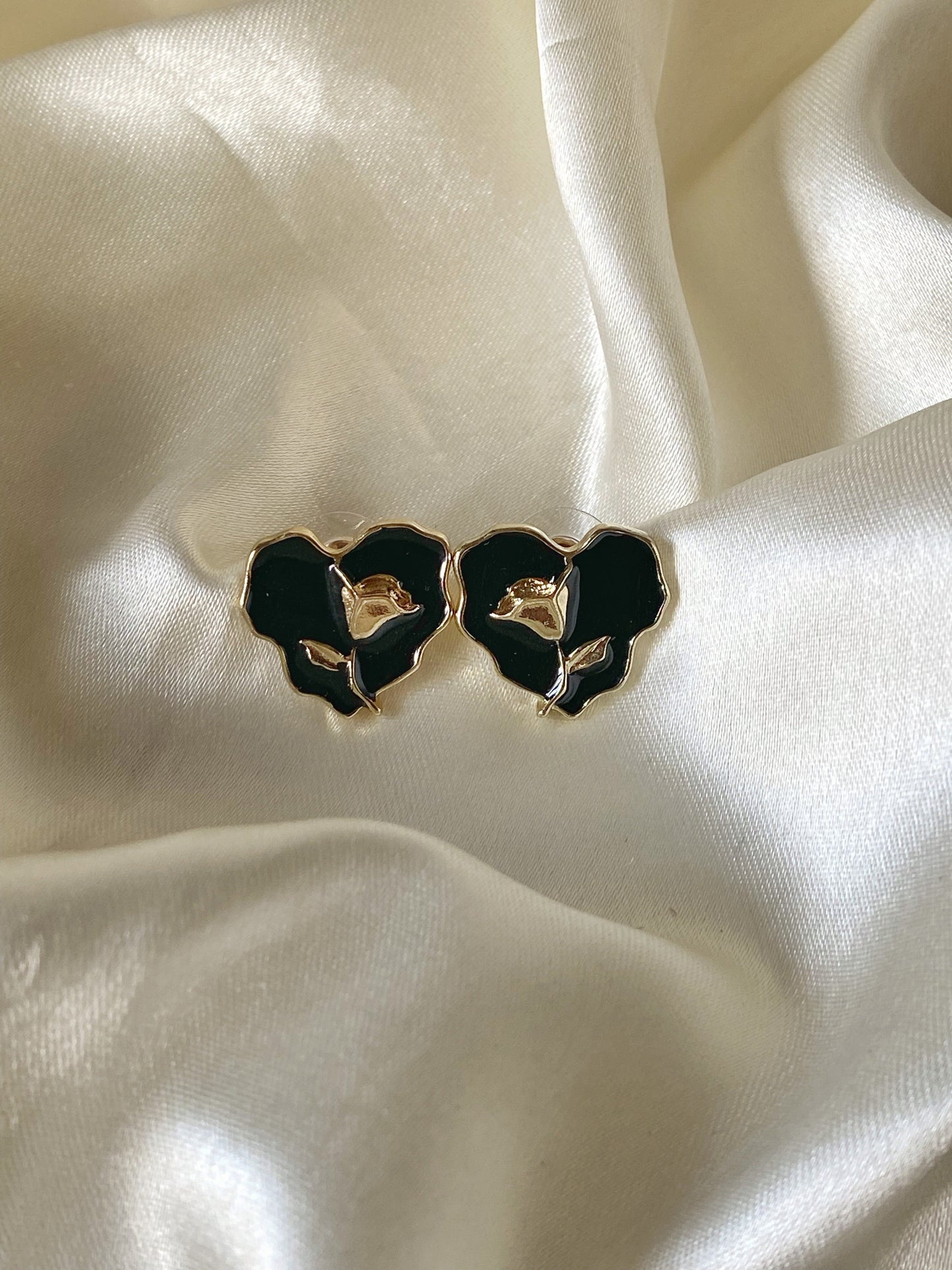 Black/White Rose Studs